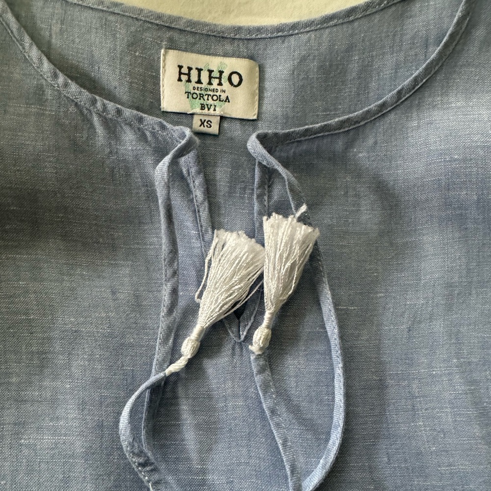 HIHO linen 3/4 sleeve top. Size xs.